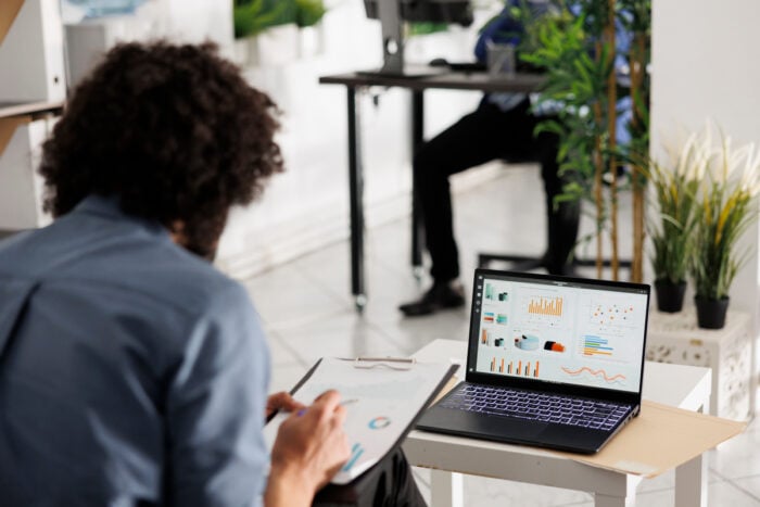 roi-marketing-evernine-700x467